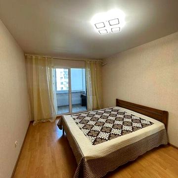Продаж 3к Квартира Академіка Корольова вулиця