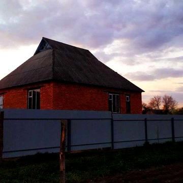 Продам будинок в тихому районі
