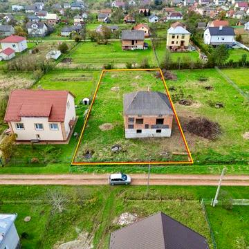 Продається незавершене будівництво  у с.Нове село