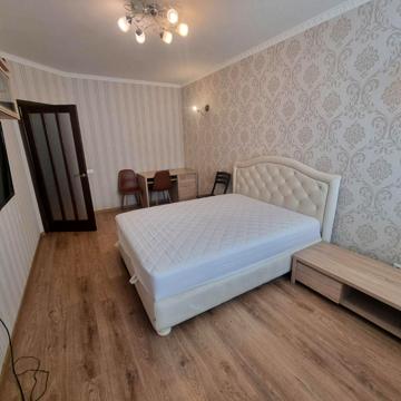Авіаконструктора Ігоря Сікорського вул. (Танкова), 1