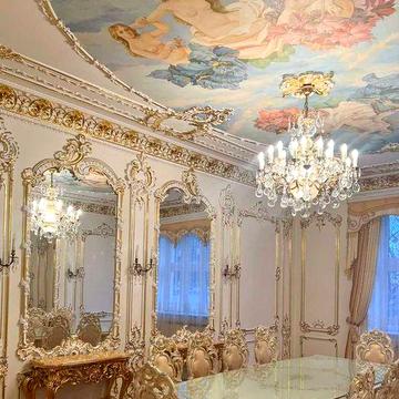 Продам 5ти кім.кв. вул.  Новаківського 205м ремонт, меблі. Поруч парку