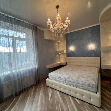 Продам 3 кімнатну квартиру Пришвіна 8 ( ЖК Примєр ).