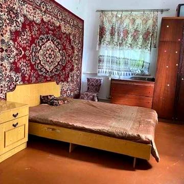 Здам житло тільки на тривалий термін в центрі м.Глобине