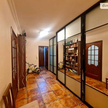 Продаж 2к Квартира Академіка Корольова вулиця