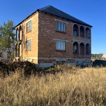 Продам незавершене будівництво