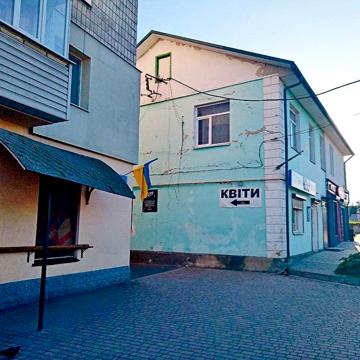 • Продам двокімнатну, підійде під комерцію , Квасилів