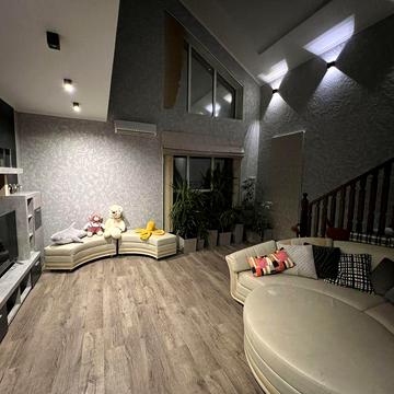 Продаж 2-поверхового  будинку з меблями та технікою