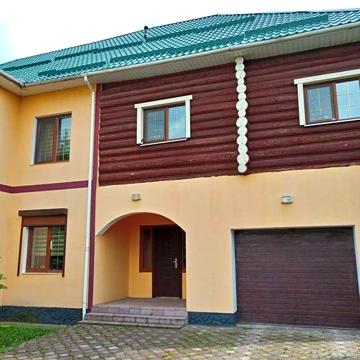 Будинок для проживання та організаціїї бізнесу, 393 кв.м., 16 соток