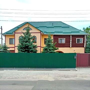 Будинок для проживання та організаціїї бізнесу, 393 кв.м., 16 соток