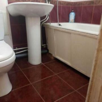 Довгострокова оренда 1к Квартира Січеславська Набережна вулиця