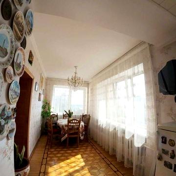 .
Продаж 4 кім. Івасюка Володимира просп. (Г.Сталінграду,) 18А