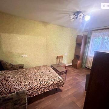 Продаж 3к Квартира Старорізнична вулиця