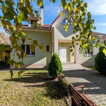 Чубинське- Митне Містечко Будинок 220кв.м+10 соток