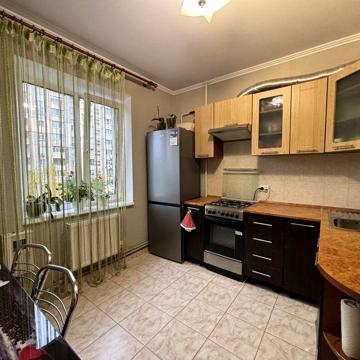 Продам чудову 2-кімнатну квартиру , 63м2