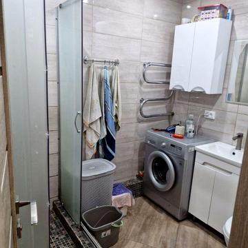 Продам 3 кімнатну квартиру ЖК центр