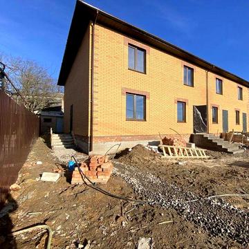 Таунхаус в 5 хв від центру міста