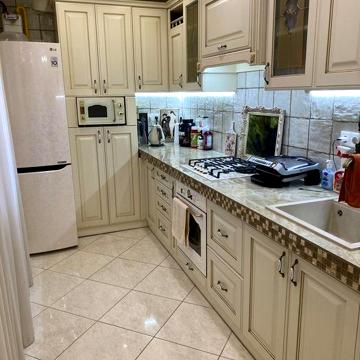 Дворівнева двокімнатна квартира з гардеробом, район Центрального парку