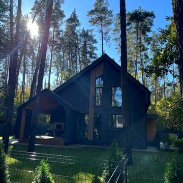 Продаж преміум котеджу 160кв.м.+22м тераса у сосновому лісі. с.Бобриця