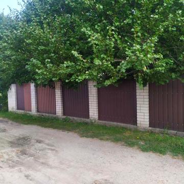Будинок в центрі Царичанки