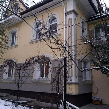 Новых 2дома 550кв.м. ул Шевченко, асфальт,река все коммун город,теплый