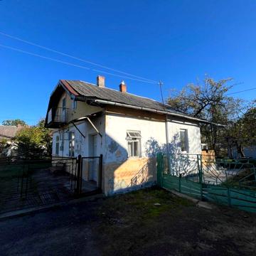 Будинковолодіння в центральній частині м. Моршин