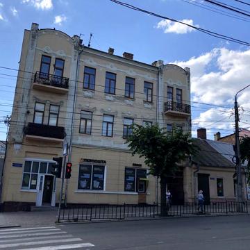 3-кімн., ЦЕНТРАЛЬНИЙ ринок (Героїв Майдану)