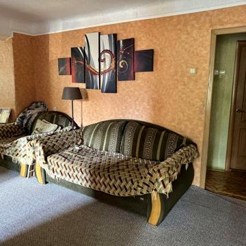 Продам 3-х кімнатну квартиру центр міста