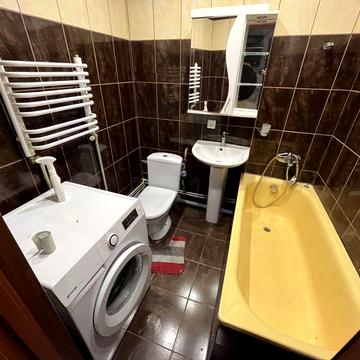 Здам однокімнатну квартиру в центрі Надвірної