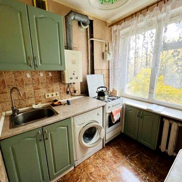 2 кімн. на 17 кварталі, друга лінія від дороги