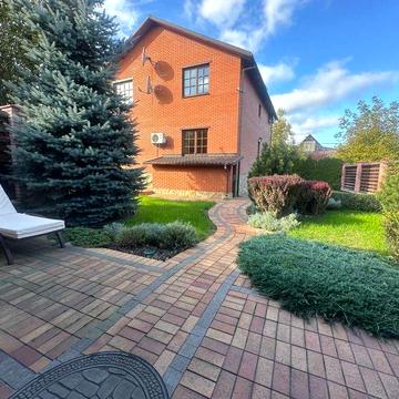 Продаж 2 поверхового будинку на Старому Місті