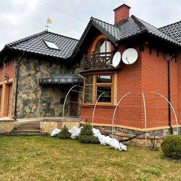 Продаж 2 поверхового будинку 419 кв. м, 6 кімнат, Петриків
