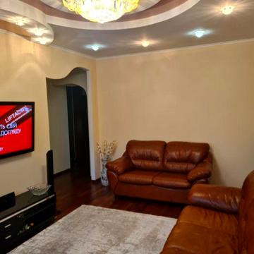 Продам 3х кімнатну квартиру в центрі міста