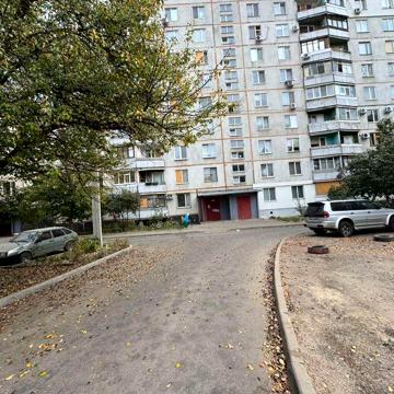 Продам 1кв.П.Поле ул.Старицкого метро 23 Августа 15 мин.