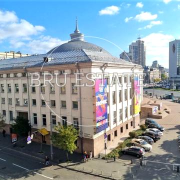 Золотоустівська вул., 2/4