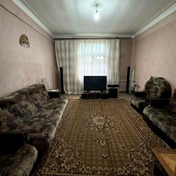 Продам Трехкомнатную Сталинку на 1участке -Червоная.