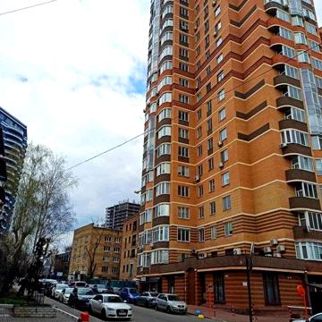 Без комісії. 3-кімнатна КВАРТИРА В ЦЕНТРІ пр.Лабораторний, 6(Печерськ)
