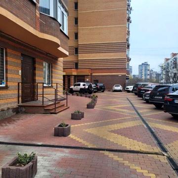 Без комісії. 3-кімнатна КВАРТИРА В ЦЕНТРІ пр.Лабораторний, 6(Печерськ)