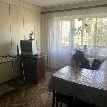 Продам 3-х кімнатну м. ВДНГ, Васильківська 55