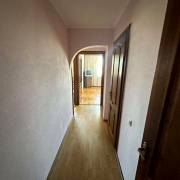 Продається простора квартира на Бамі