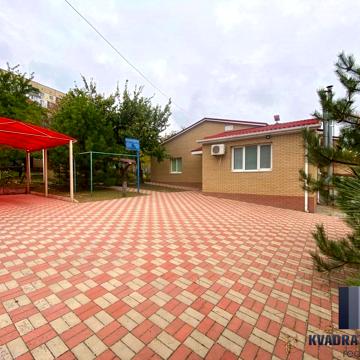 Словянська вул., 49а