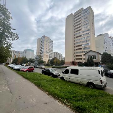 Ярослава Баїса вул. (Володимира Висоцького), 23а