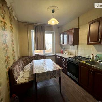Продаж 3к Квартира Небесної Сотні проспект