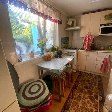 Продам частину будинка в Центрі