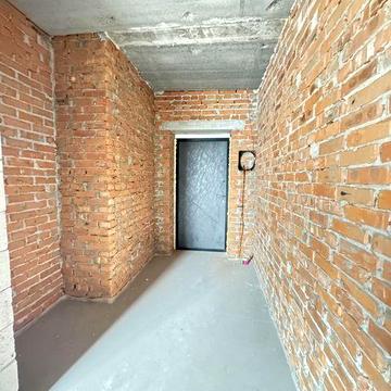 Однушка біля набережної