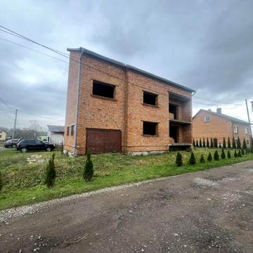 Продаж будинку місто Мостиська