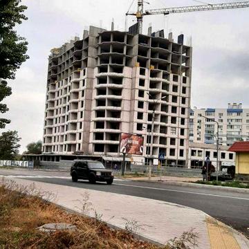 Продам трикімнатну квартиру площею 109,17 м2 на 16 поверсі ЖК вул. Сержанта Жужоми, 1