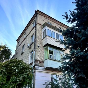 Продам двухкомнатную квартиру в центре города