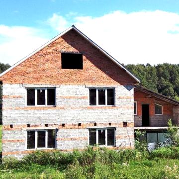Житловий будинок на 2 поверхи в Хустському р-н.