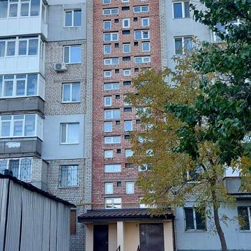 Продаж 3к Квартира Космонавтів вулиця
