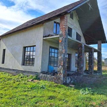 Прод-ся будинок сучасного планув з гаражем  в с Цуцилів